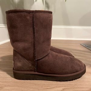 UGG Classic Short Boot